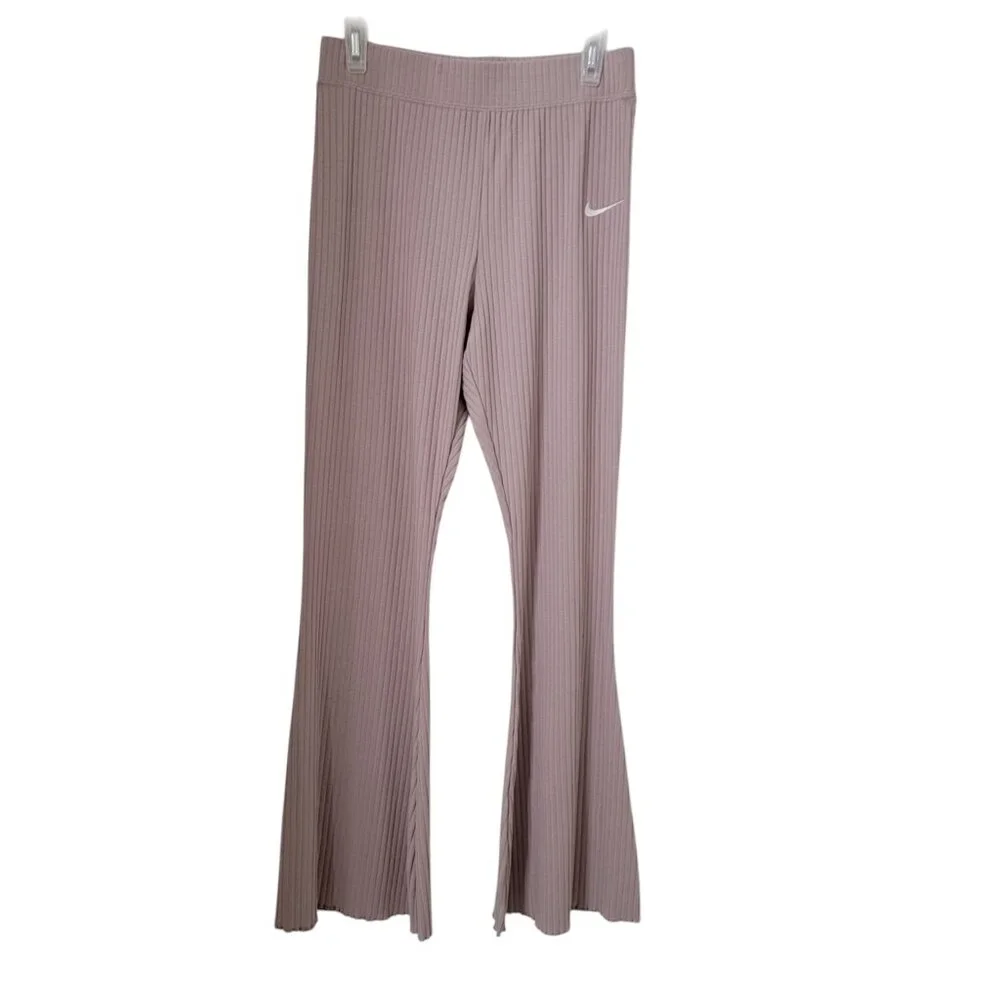 Nike Size M Creamy Beige Chill Knit Mid Rise Ribbed Flare Leg Pants